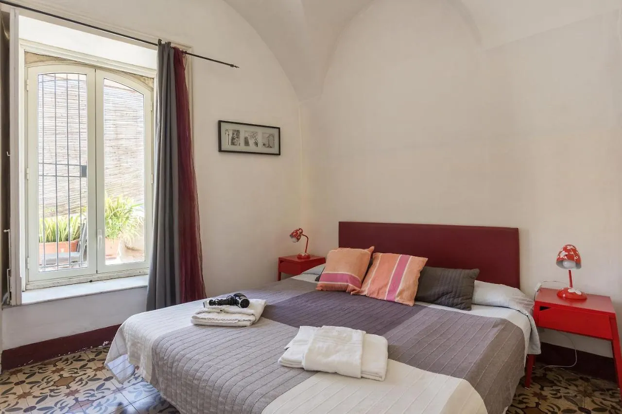 Da Gianni e Lucia Rooms Aeroporto di Catania Fontana Rossa Affittacamere