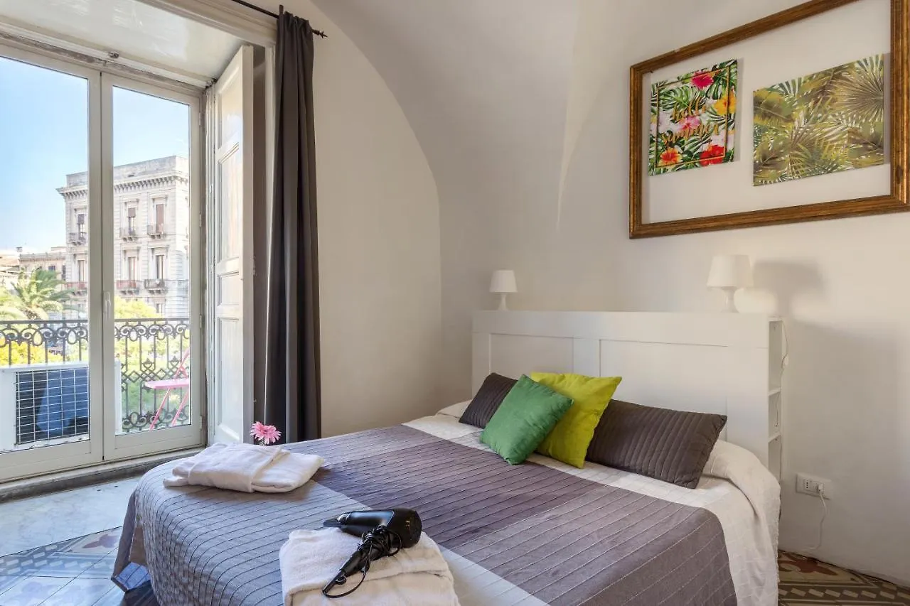 Da Gianni E Lucia Rooms With Bathroom In The City Center location